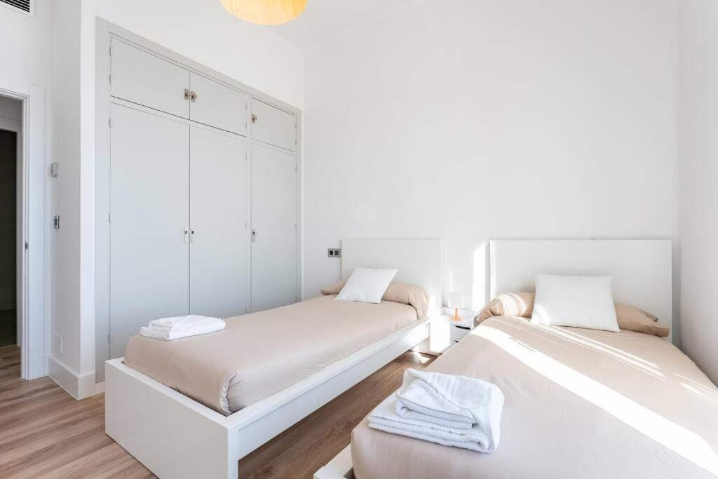 Luxury Penthouse With Sea View In Soho Apartment *