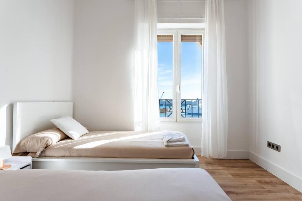 Luxury Penthouse With Sea View In Soho Apartment
